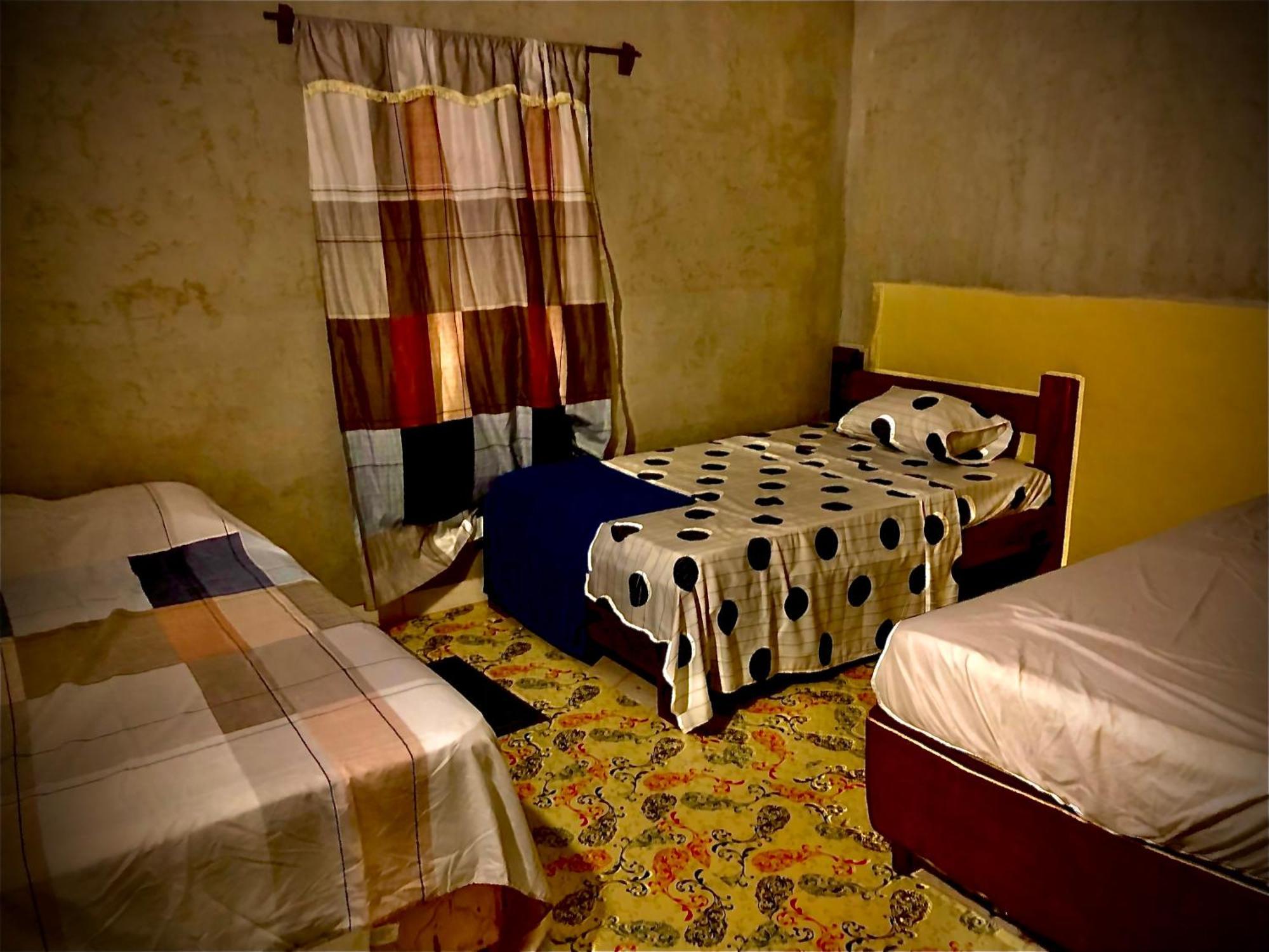 La Escala Aeropuerto Bed & Breakfast Luque Dış mekan fotoğraf